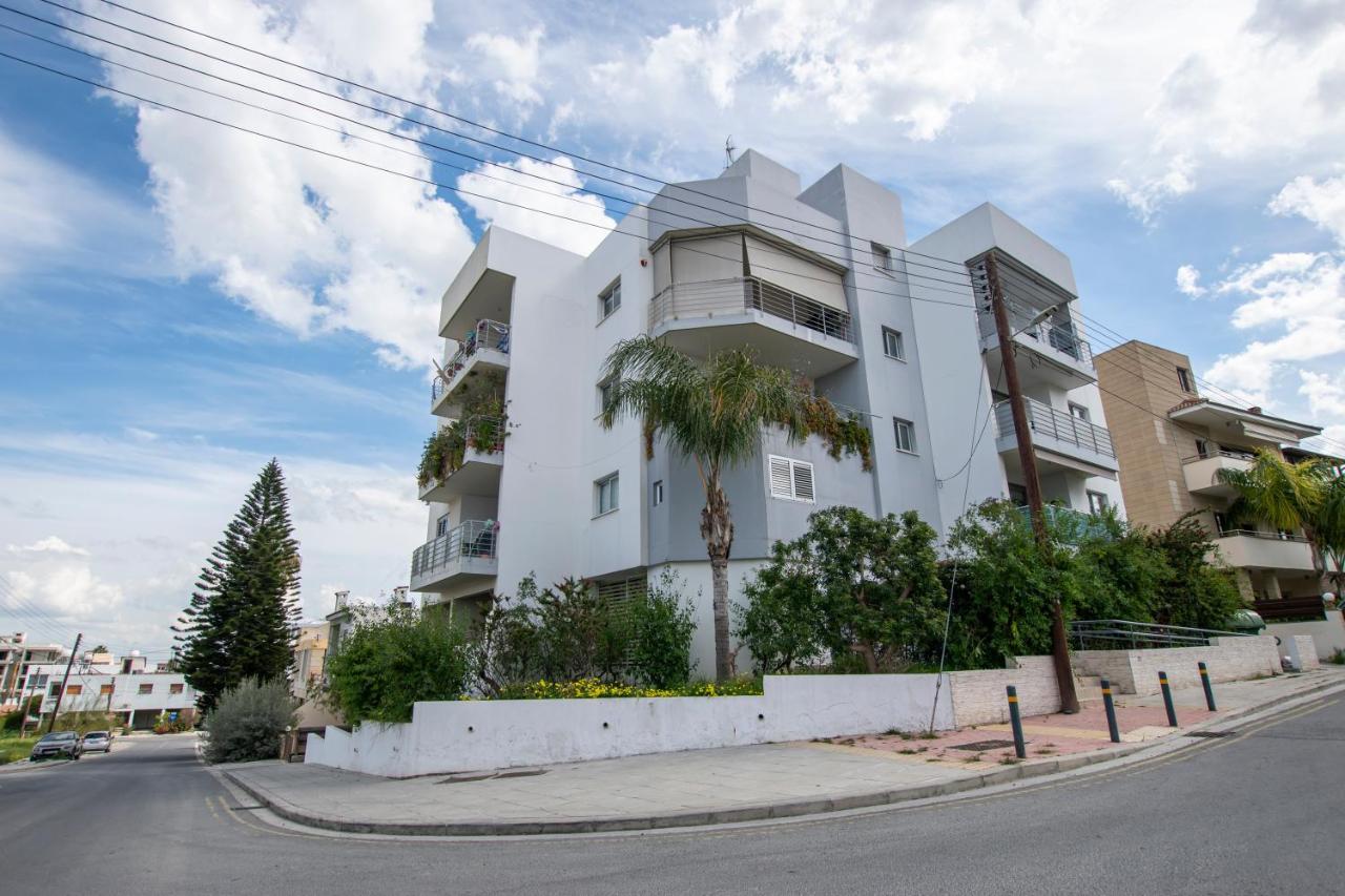 Glabur Stays - The Executive 2 Bdr - Nicosia City, Free Parking & Wifi, Welcomes You!!! Bagian luar foto