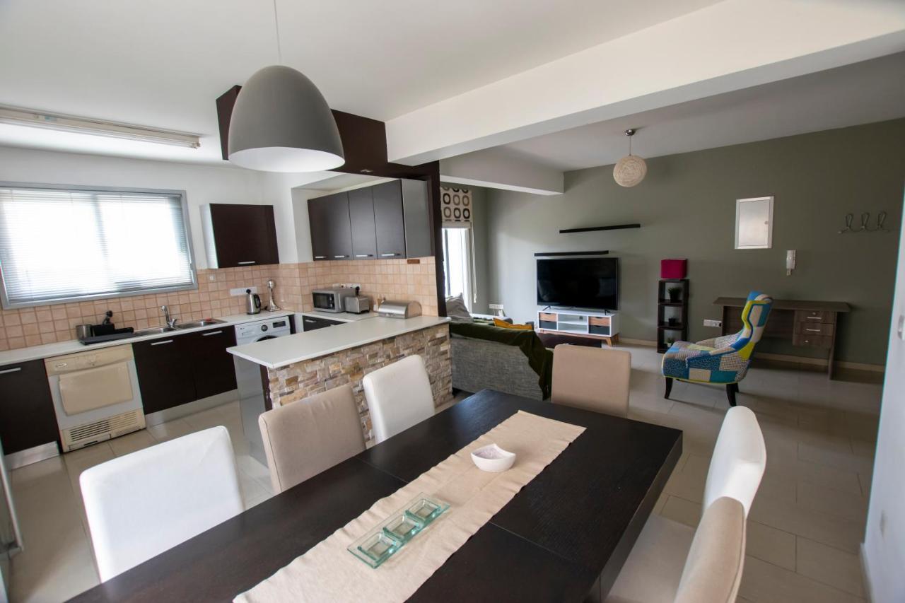 Glabur Stays - The Executive 2 Bdr - Nicosia City, Free Parking & Wifi, Welcomes You!!! Bagian luar foto